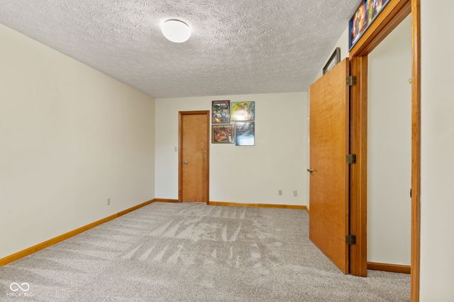 2 Marley Court, Whiteland, IN 46184