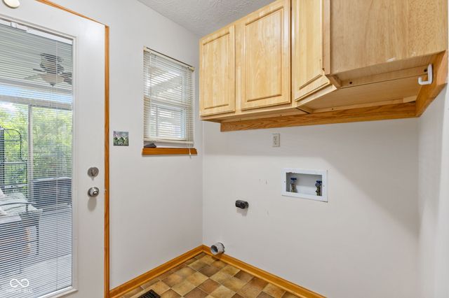 2 Marley Court, Whiteland, IN 46184