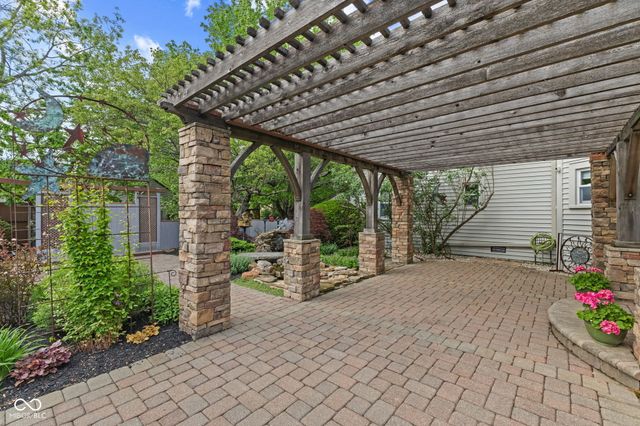 2 Marley Court, Whiteland, IN 46184