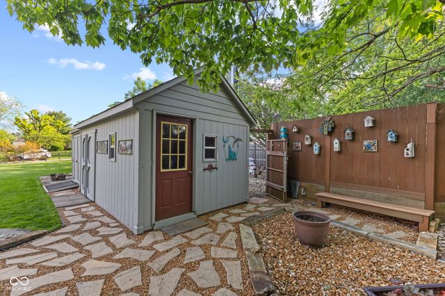 2 Marley Court, Whiteland, IN 46184