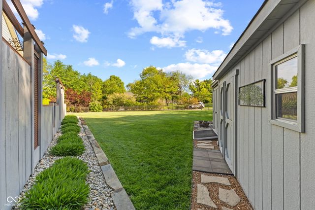 2 Marley Court, Whiteland, IN 46184