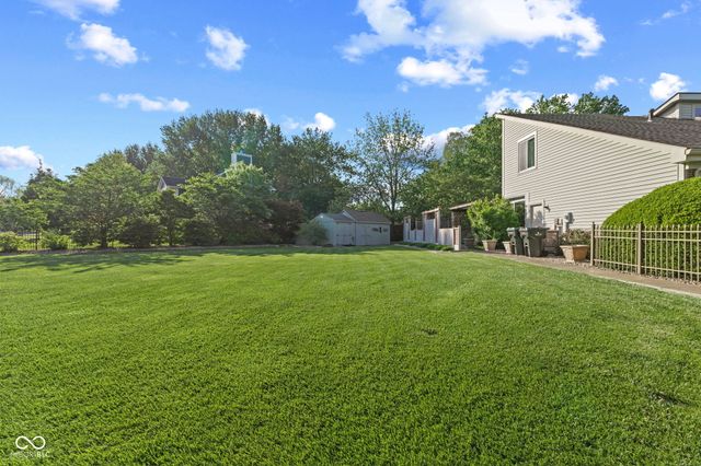 2 Marley Court, Whiteland, IN 46184