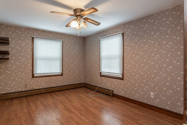 53 Lindsey Ln, Swansea, MA 02777