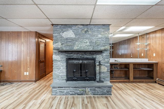 53 Lindsey Ln, Swansea, MA 02777