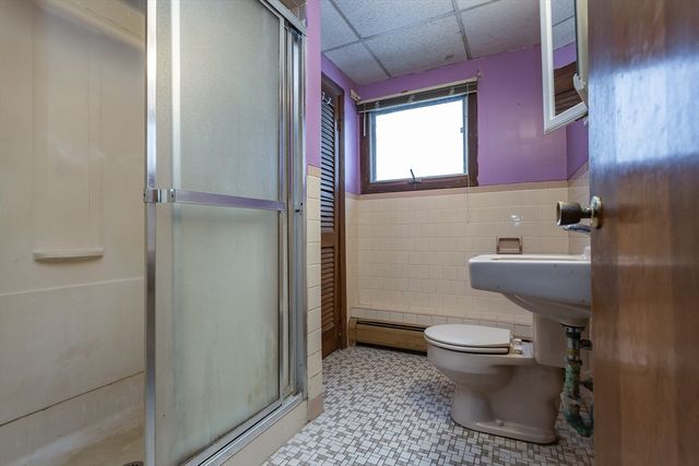 53 Lindsey Ln, Swansea, MA 02777