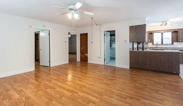 53 Lindsey Ln, Swansea, MA 02777