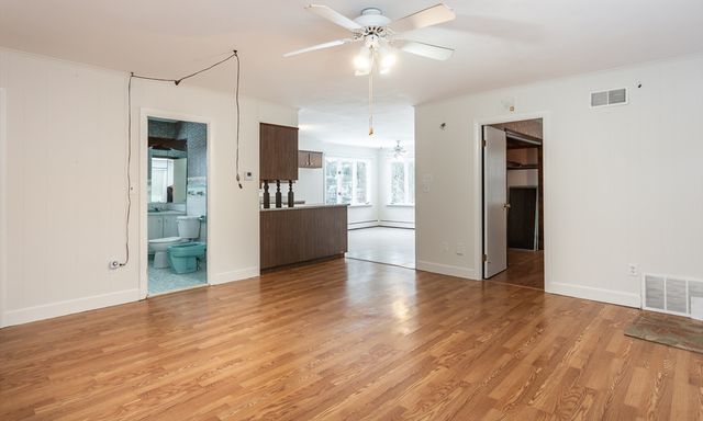 53 Lindsey Ln, Swansea, MA 02777