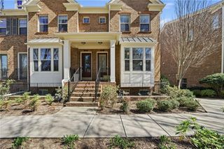 447 Alderwood Street, Atlanta, GA 30328