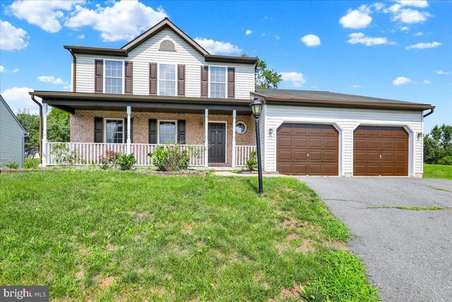 208 CRYSTAL CIR, Birdsboro, PA 19508