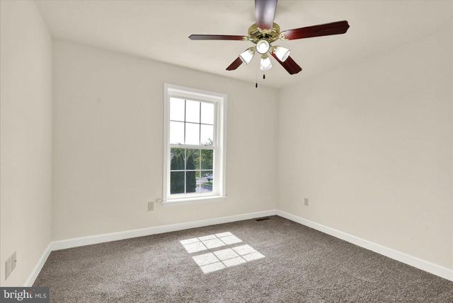 208 CRYSTAL CIR, Birdsboro, PA 19508