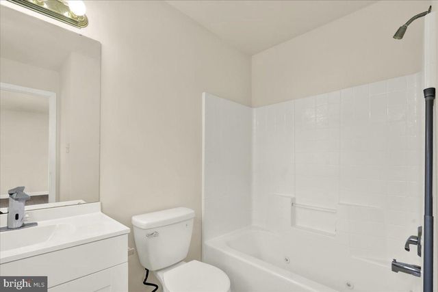 208 CRYSTAL CIR, Birdsboro, PA 19508