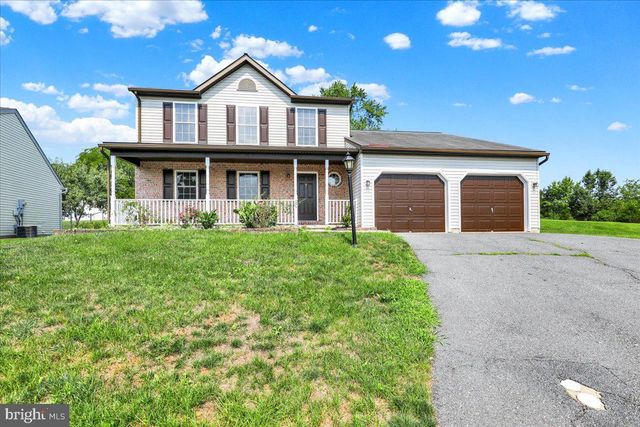 208 CRYSTAL CIR, Birdsboro, PA 19508