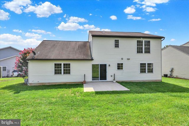208 CRYSTAL CIR, Birdsboro, PA 19508