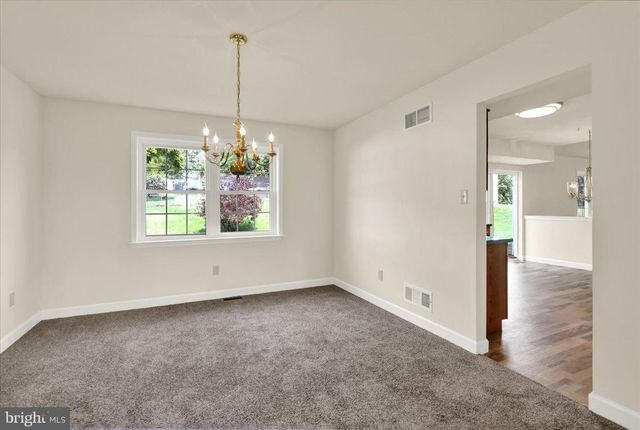208 CRYSTAL CIR, Birdsboro, PA 19508