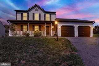 208 CRYSTAL CIR, Birdsboro, PA 19508