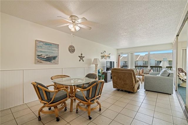 14810 Windward Dr 301, Corpus Christi, TX 78418