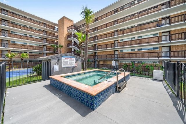 14810 Windward Dr 301, Corpus Christi, TX 78418