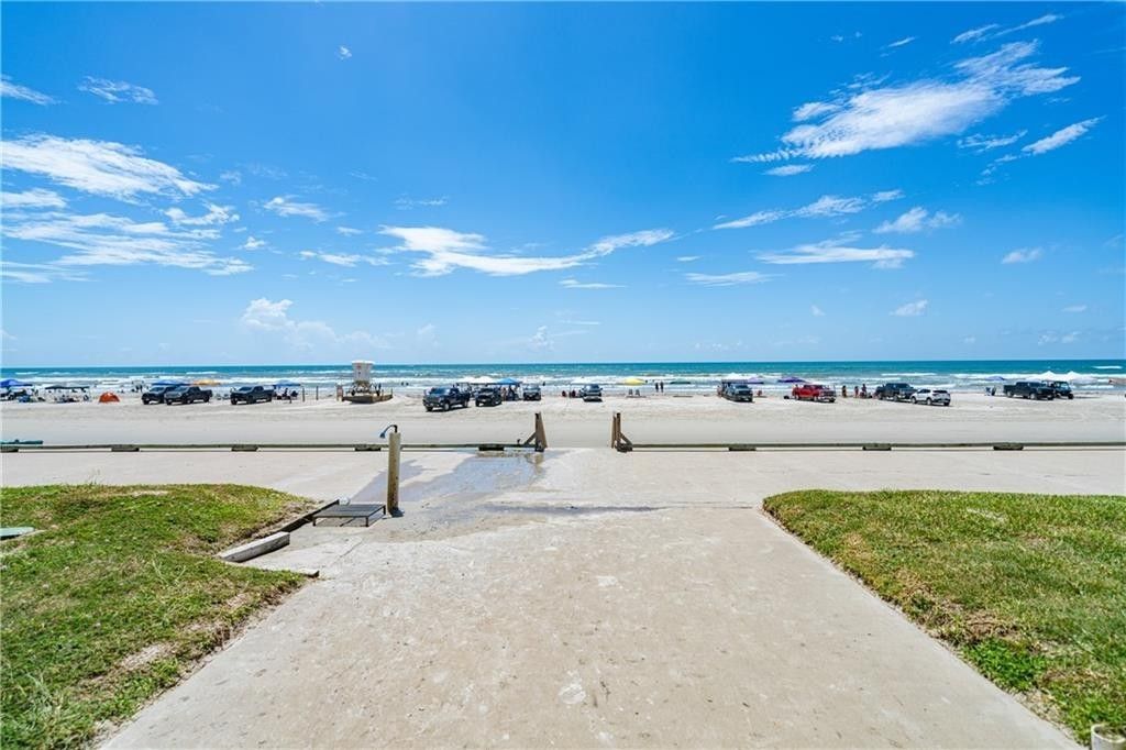14810 Windward Dr 301, Corpus Christi, TX 78418 — photo 3