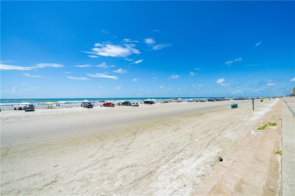 14810 Windward Dr 301, Corpus Christi, TX 78418 — photo 4