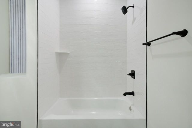 2619 E HUNTINGDON ST, Philadelphia, PA 19125