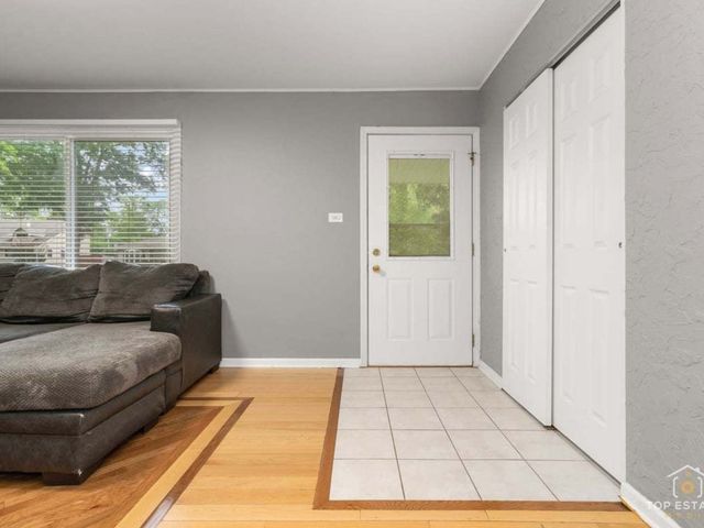 3731 Wren Lane, Rolling Meadows, IL 60008