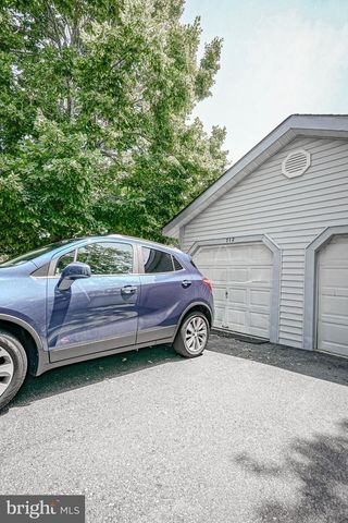 712 LAKEFRONT, Galloway, NJ 08205