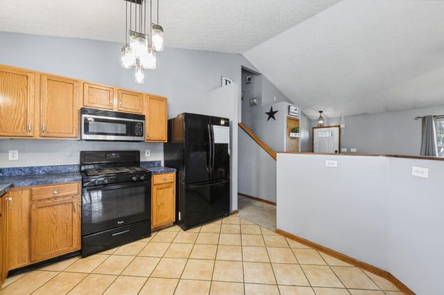 2162 Forestwind Drive, Grove City, OH 43123