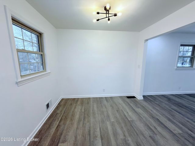 5316 Layne Rd, Louisville, KY 40219