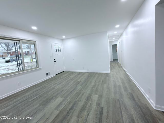 5316 Layne Rd, Louisville, KY 40219