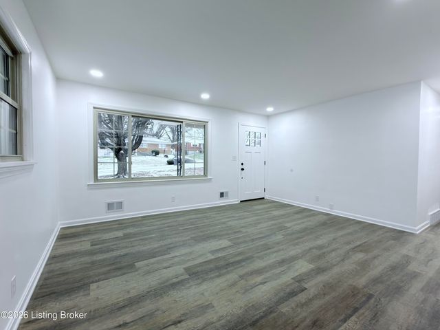 5316 Layne Rd, Louisville, KY 40219