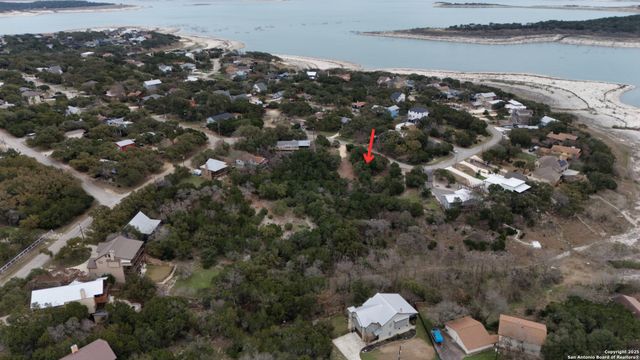 1476 Paradise, Canyon Lake, TX 78133