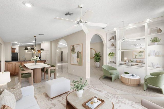 9763 Harbour Lake Circle S, Boynton Beach, FL 33437