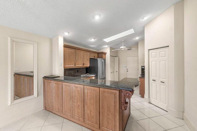 9763 Harbour Lake Circle S, Boynton Beach, FL 33437