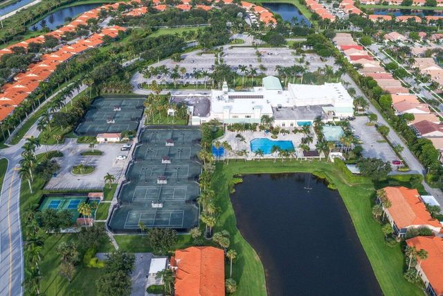 9763 Harbour Lake Circle S, Boynton Beach, FL 33437