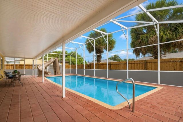 2016 VALENCIA CIRCLE, Kissimmee, FL 34741