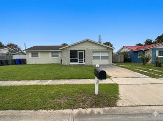 2016 VALENCIA CIRCLE, Kissimmee, FL 34741