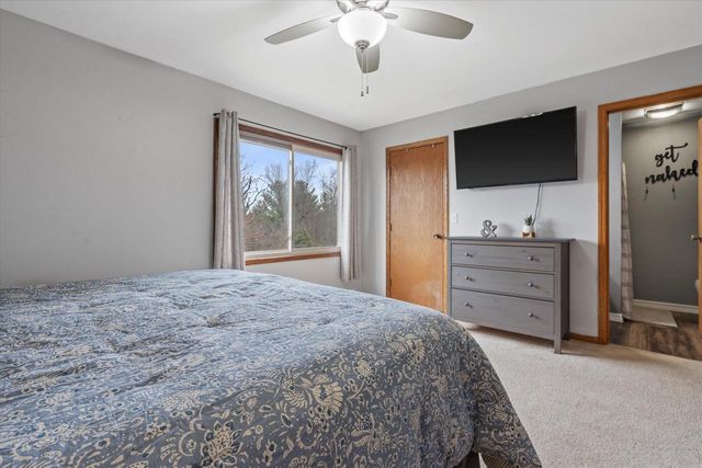 W324S7701 Paul LANE, Mukwonago, WI 53149