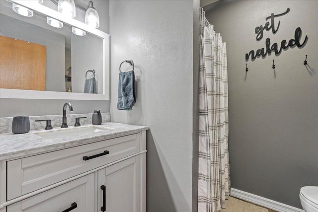 W324S7701 Paul LANE, Mukwonago, WI 53149