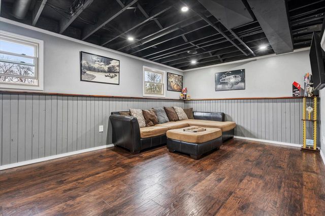 W324S7701 Paul LANE, Mukwonago, WI 53149