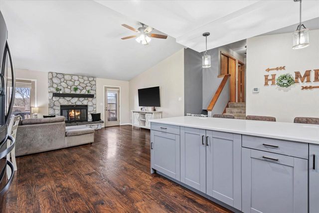 W324S7701 Paul LANE, Mukwonago, WI 53149