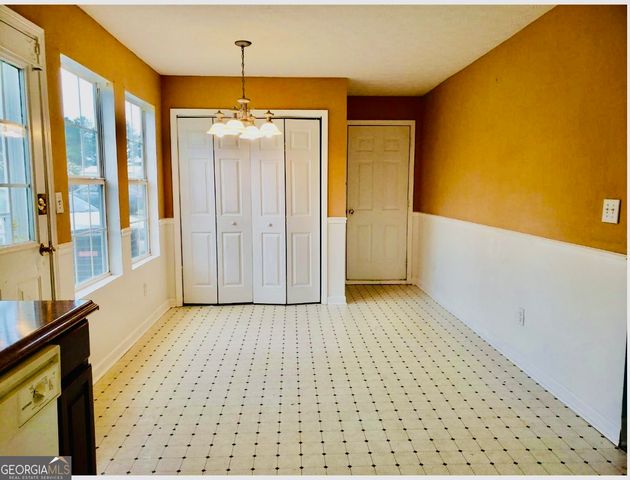 9342 Thomas Road, Jonesboro, GA 30238