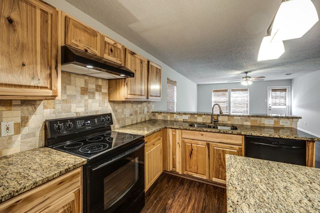 1561 Knottingham Drive, Little Elm, TX 75068