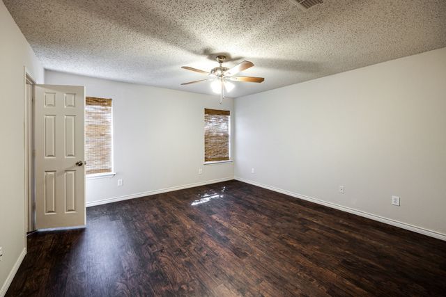 1561 Knottingham Drive, Little Elm, TX 75068