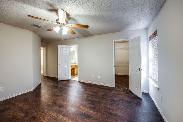 1561 Knottingham Drive, Little Elm, TX 75068