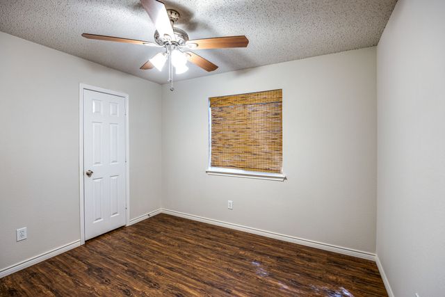 1561 Knottingham Drive, Little Elm, TX 75068