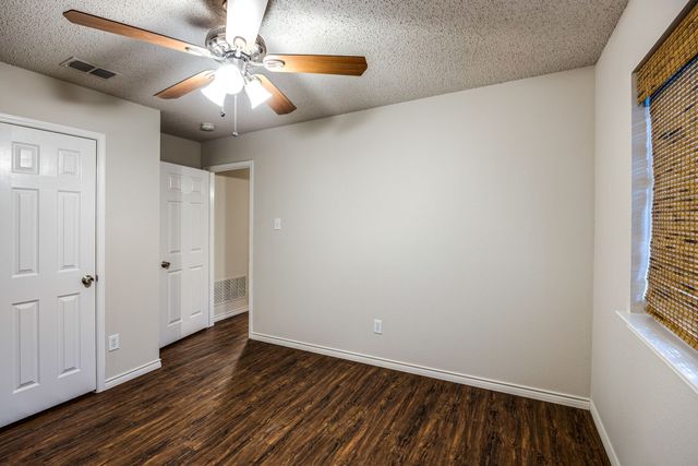 1561 Knottingham Drive, Little Elm, TX 75068