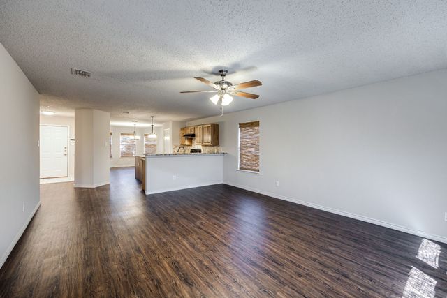 1561 Knottingham Drive, Little Elm, TX 75068