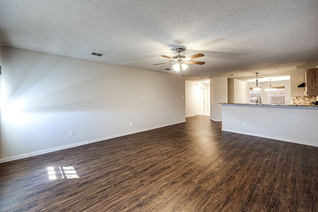 1561 Knottingham Drive, Little Elm, TX 75068