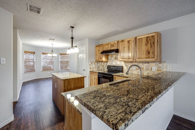 1561 Knottingham Drive, Little Elm, TX 75068