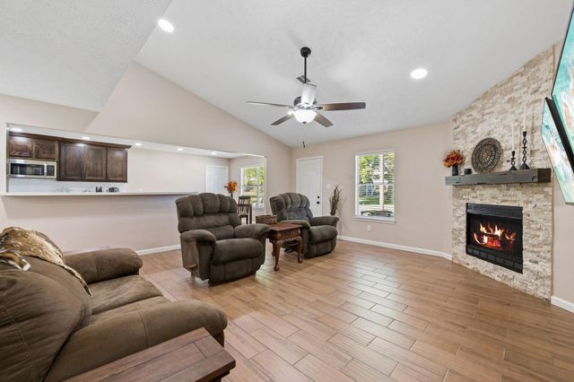 24918 Mathews Road, Tomball, TX 77375